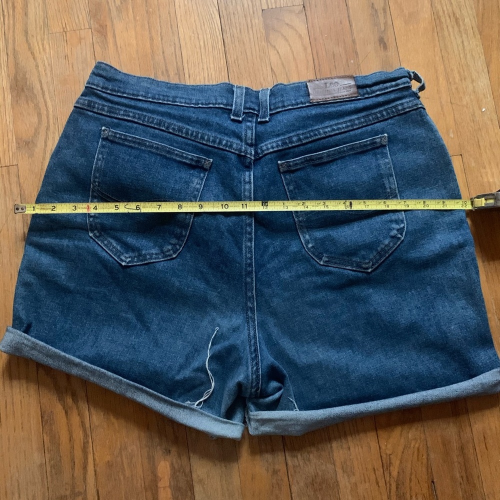 Vintage high waisted shorts